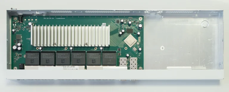 MikroTik CRS326-24G-2S+RM — product view 2