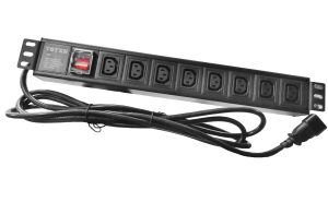 TOTEN 322002057 բնօրինակ լուսանկար՝ ութ IEC C13 վարդակներով և IEC C14 մուտքային միակցիչով։